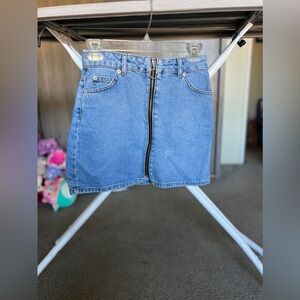 TOPSHOP DENIM SKIRT 💙